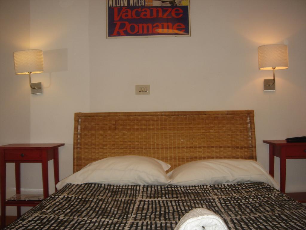 Bed & Breakfast Flavia 84 Рим Стая снимка